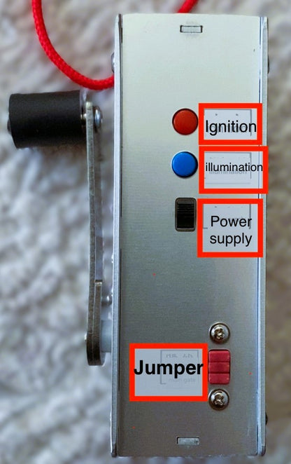 Hand Crank Emergency Radio with USB Charger & Lighter